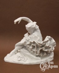Скльптура "Г.С. Уланова в концертном номере "Умирающий лебедь" К. Сен-Санса"